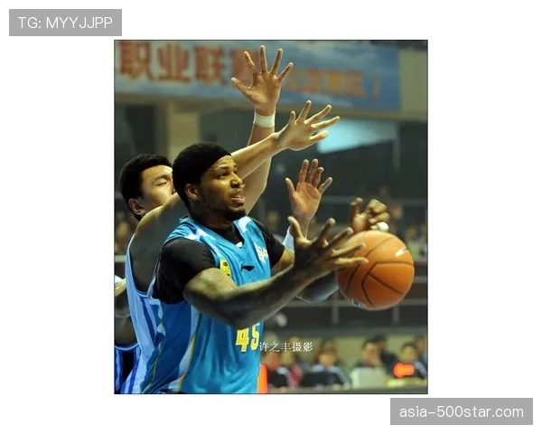 【2026年4月CBA联赛保级区·人物·动态福建队新援抵达赛区，有望在最后阶段登场